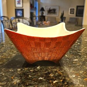 SHAWNEE Mid-Century Basketweave Pattern Pottery